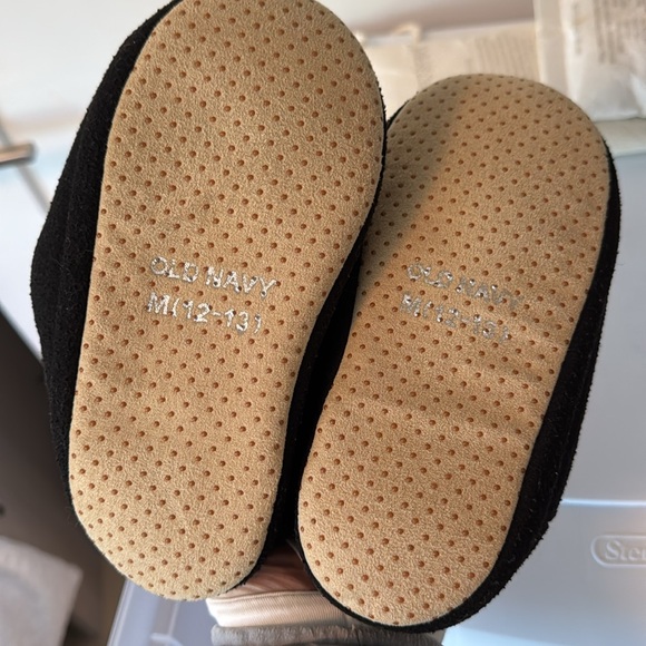 Glow in the dark skeleton pajamas + slippers - Picture 3 of 3